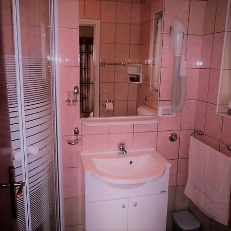 Guest house And With Parking Space Rabac, Labin - 12368